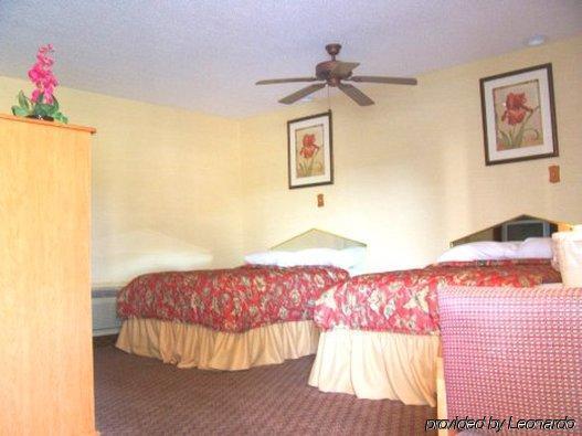 Deluxe Inn - Саванна Номер фото