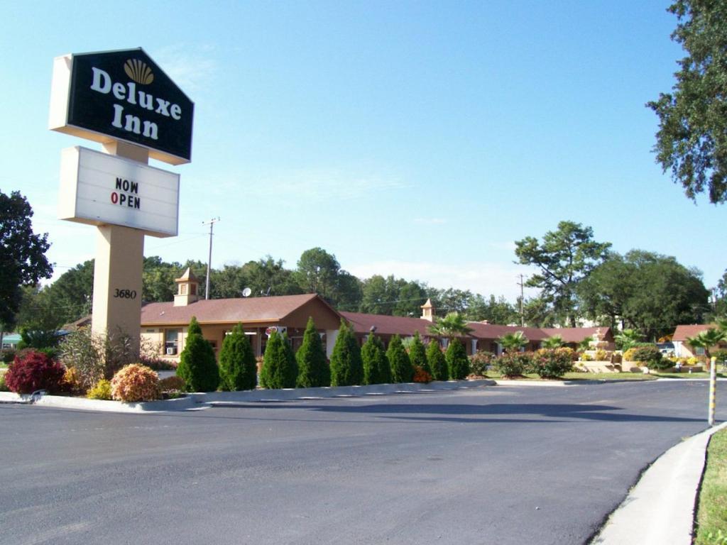 Deluxe Inn - Саванна Экстерьер фото
